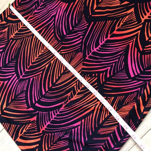 Trina Turk Merci Off The Shoulder Dress in Multi Size M - Picture 9 of 10